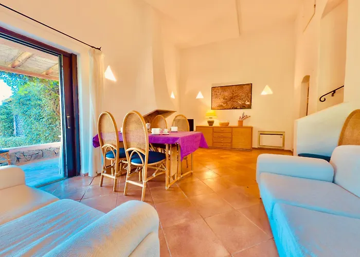 Apartment Alba Ruja 2 *