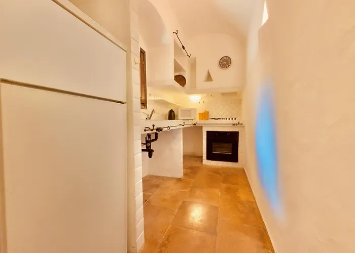 Apartment Alba Ruja 2 *