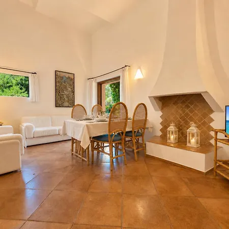 Alba Ruja 2 With Pool Close To Amenities *