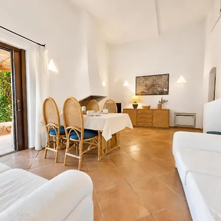 Alba Ruja 2 With Pool Close To Amenities