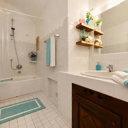 Alba Ruja 2 With Pool Close To Amenities