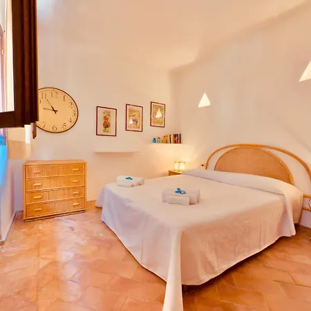 Alba Ruja 2 With Pool Close To Amenities